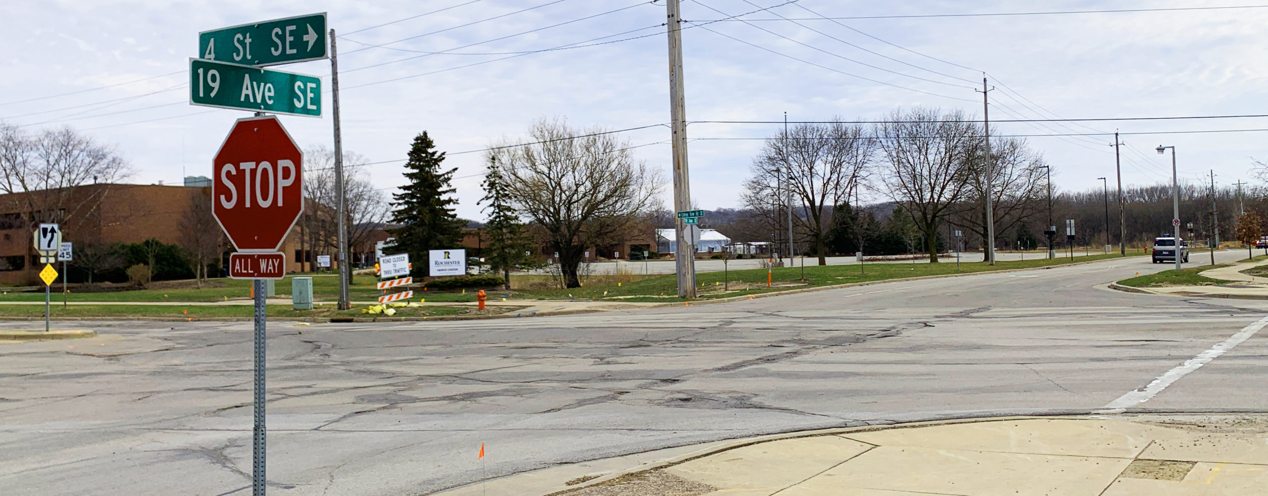 4th Street SE and 19th Avenue SE Intersection